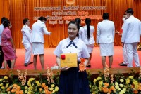 นักเรียนั้นมัธยมศึกษาปีที่ 4 รร.สาธิต มช. เข้ารับรางวัลนักเรียนพระราชทาน ประจำปี 2563 (ระดับมัธยมศึกษาตอนต้น)