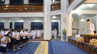 นักเรียนั้นมัธยมศึกษาปีที่ 4 รร.สาธิต มช. เข้ารับรางวัลนักเรียนพระราชทาน ประจำปี 2563 (ระดับมัธยมศึกษาตอนต้น)