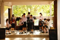 คณะศึกษาศาสตร์ มช. จัดพิธีถวายพวงมาลัยดอกไม้สด แสดงความเคารพต่อ มล.ปิ่น มาลากุล เนื่องในวันคล้ายวันสถาปนามหาวิทยาลัยเชียงใหม่ ประจำปี 2565