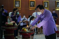 คณะศึกษาศาสตร์ มช. จัดพิธีถวายพวงมาลัยดอกไม้สด แสดงความเคารพต่อ มล.ปิ่น มาลากุล เนื่องในวันคล้ายวันสถาปนามหาวิทยาลัยเชียงใหม่ ประจำปี 2565