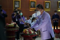 คณะศึกษาศาสตร์ มช. จัดพิธีถวายพวงมาลัยดอกไม้สด แสดงความเคารพต่อ มล.ปิ่น มาลากุล เนื่องในวันคล้ายวันสถาปนามหาวิทยาลัยเชียงใหม่ ประจำปี 2565