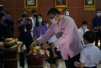 คณะศึกษาศาสตร์ มช. จัดพิธีถวายพวงมาลัยดอกไม้สด แสดงความเคารพต่อ มล.ปิ่น มาลากุล เนื่องในวันคล้ายวันสถาปนามหาวิทยาลัยเชียงใหม่ ประจำปี 2565