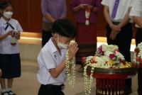 คณะศึกษาศาสตร์ มช. จัดพิธีถวายพวงมาลัยดอกไม้สด แสดงความเคารพต่อ มล.ปิ่น มาลากุล เนื่องในวันคล้ายวันสถาปนามหาวิทยาลัยเชียงใหม่ ประจำปี 2565