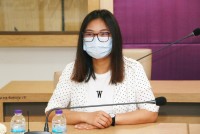 นักศึกษาที่ได้รับทุน ERASMAS รับปัจฉิมโอวาทก่อนเดินทางไปแลกเปลี่ยน ณ Eötvös Loránd University ประเทศฮังการี