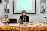ประธานสาขาวิชาบริหารธุรกิจ เป็นวิทยากรบรรยายให้ความรู้เรื่องการทำงานด้วยการสร้างมนุษยสัมพันธ์ที่ดี ให้กับนักศึกษาวิทยาลัยเทคนิคลำพูน