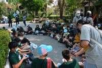 อาจารย์และนักศึกษาสาขาวิชาประถมศึกษา เป็นวิทยากรจัดค่าย สานฝันวันดอกบัวบาน ให้กับนักเรียนโรงเรียนอนุบาลเชียงราย