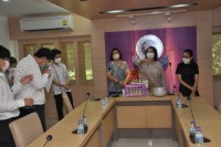 คณบดีคณะศึกษาศาสตร์ มช. ให้การต้อนรับโรงเรียนสาธิตมหาวิทยาลัยเชียงใหม่ ระดับอนุบาลและประถมศึกษา เข้ารดน้ำดำหัว ในโอกาสปี๋ใหม่เมือง 2565