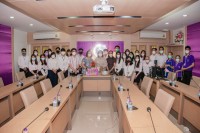คณบดีคณะศึกษาศาสตร์ มช. ให้การต้อนรับโรงเรียนสาธิตมหาวิทยาลัยเชียงใหม่ ระดับอนุบาลและประถมศึกษา เข้ารดน้ำดำหัว ในโอกาสปี๋ใหม่เมือง 2565