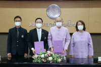 ผู้บริหารคณะศึกษาศาสตร์ มหาวิทยาลัยเชียงใหม่ และ วิทยาลัยดุริยศิลป์ มหาวิทยาลัยพายัพ ร่วมลงนาม MOU ผลิตหลักสูตรใหม่ หลักสูตรศึกษาศาสตรบัณฑิต (หลักสูตร 4 ปี) สาขาวิชาดนตรี