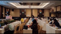 ประธานสาขาวิชาบริหารธุรกิจ เป็นวิทยากรให้ความรู้ด้านการประชาสัมพันธ์ แก่คณาจารย์ที่ทำงานด้านวิเทศสัมพันธ์ สังกัด คณะพยาบาลศาสตร์ สถาบันพระบรมราชชนก 