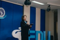 คณบดีคณะศึกษาศาสตร์ พร้อมด้วยคณะผู้บริหาร อาจารย์ที่ปรึกษา บุคลากร และสโมสรนักศึกษา ให้การต้อนรับผู้ปกครองนักศึกษาใหม่ ประจำปีการศึกษา 2565 ผ่านระบบออนไลน์