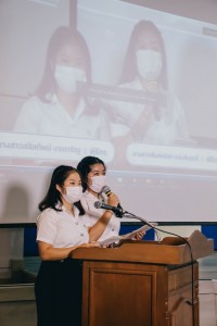 คณบดีคณะศึกษาศาสตร์ พร้อมด้วยคณะผู้บริหาร อาจารย์ที่ปรึกษา บุคลากร และสโมสรนักศึกษา ให้การต้อนรับผู้ปกครองนักศึกษาใหม่ ประจำปีการศึกษา 2565 ผ่านระบบออนไลน์