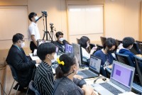 คณบดีคณะศึกษาศาสตร์ พร้อมด้วยคณะผู้บริหาร อาจารย์ที่ปรึกษา บุคลากร และสโมสรนักศึกษา ให้การต้อนรับผู้ปกครองนักศึกษาใหม่ ประจำปีการศึกษา 2565 ผ่านระบบออนไลน์