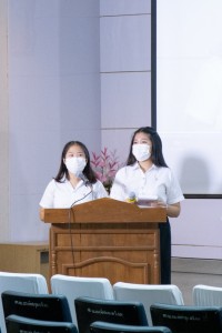 คณบดีคณะศึกษาศาสตร์ พร้อมด้วยคณะผู้บริหาร อาจารย์ที่ปรึกษา บุคลากร และสโมสรนักศึกษา ให้การต้อนรับผู้ปกครองนักศึกษาใหม่ ประจำปีการศึกษา 2565 ผ่านระบบออนไลน์