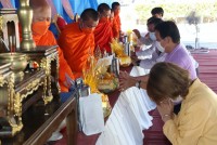 สาขาอุตสาหกรรมศึกษา จัดพิธีทำบุญและสืบสานประเพณีการหล่อเทียนพรรษา ประจำปีการศึกษา 2565