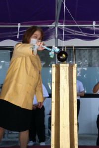 สาขาอุตสาหกรรมศึกษา จัดพิธีทำบุญและสืบสานประเพณีการหล่อเทียนพรรษา ประจำปีการศึกษา 2565