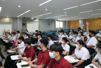คณบดีคณะศึกษาศาสตร์ พบปะนักศึกษาโครงการครูรัก(ษ์)ถิ่น รหัส 63 64 และ 65 เพื่อรับฟังความคิดเห็นปัญหาและอุปสรรคในด้านการเรียนการสอนและการใช้ชีวิตในรั้วมหาวิทยาลัย