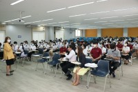 คณบดีคณะศึกษาศาสตร์ พบปะนักศึกษาโครงการครูรัก(ษ์)ถิ่น รหัส 63 64 และ 65 เพื่อรับฟังความคิดเห็นปัญหาและอุปสรรคในด้านการเรียนการสอนและการใช้ชีวิตในรั้วมหาวิทยาลัย