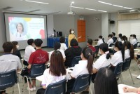 คณบดีคณะศึกษาศาสตร์ พบปะนักศึกษาโครงการครูรัก(ษ์)ถิ่น รหัส 63 64 และ 65 เพื่อรับฟังความคิดเห็นปัญหาและอุปสรรคในด้านการเรียนการสอนและการใช้ชีวิตในรั้วมหาวิทยาลัย