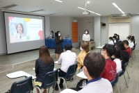 คณบดีคณะศึกษาศาสตร์ พบปะนักศึกษาโครงการครูรัก(ษ์)ถิ่น รหัส 63 64 และ 65 เพื่อรับฟังความคิดเห็นปัญหาและอุปสรรคในด้านการเรียนการสอนและการใช้ชีวิตในรั้วมหาวิทยาลัย