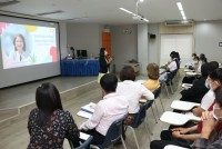 คณบดีคณะศึกษาศาสตร์ พบปะนักศึกษาโครงการครูรัก(ษ์)ถิ่น รหัส 63 64 และ 65 เพื่อรับฟังความคิดเห็นปัญหาและอุปสรรคในด้านการเรียนการสอนและการใช้ชีวิตในรั้วมหาวิทยาลัย