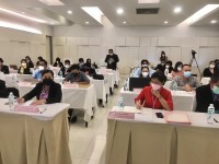 ประธานสาขาวิชาบริหารธุรกิจ เป็นวิทยากรในหัวข้อ การพัฒนาบุคลิกภาพและมารยาทสังคมผู้บริหาร หลักสูตร ผู้บริหารระดับกลาง วิทยาลัยพยาบาลบรมราชชนนี สุราษฎร์ธานี