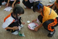 สาขาวิชาประถมศึกษา จัดกิจกรรมวิทยาศาสตร์ ปลูกพลังฝันนักวิทยาศาสตร์ตัวน้อยในบริบทโรงเรียนบ้านห้วยส้ม