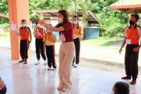 สาขาวิชาประถมศึกษา จัดกิจกรรมวิทยาศาสตร์ ปลูกพลังฝันนักวิทยาศาสตร์ตัวน้อยในบริบทโรงเรียนบ้านห้วยส้ม