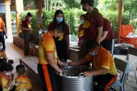 สาขาวิชาประถมศึกษา จัดกิจกรรมวิทยาศาสตร์ ปลูกพลังฝันนักวิทยาศาสตร์ตัวน้อยในบริบทโรงเรียนบ้านห้วยส้ม