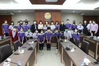 ผู้บริหารคณะศึกษาศาสตร์ มช. ให้การต้อนรับ อาจารย์และนักเรียน ม.5 จากโรงเรียนสาธิต มช. ในโอกาสเข้าเยี่ยมชมคณะฯ