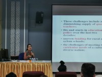 ประธานสาขาวิชาบริหารธุรกิจ เป็นวิทยากรบรรยายให้ความรู้แก่ชาวต่างประเทศที่พำนักในจังหวัดเชียงใหม่ ในหัวข้อ ให้บรรยาย หัวข้อ Policy and Practices on EducationSanbox in Thailand
