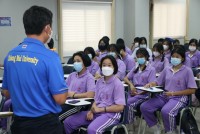 สาขาวิชาพลศึกษา ให้การต้อนรับคณะครูและนักเรียน จากโรงเรียนสารภีพิทยาคม เข้าเยี่ยมชมการเรียนการสอน