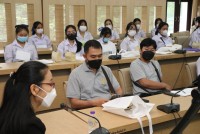 ผู้บริหารคณะศึกษาศาสตร์ มช. ให้การต้อนรับนักเรียนระดับมัธยมปลายจากโรงเรียนที่ตั้งอยู่ในพื้นที่ห่างไกล