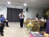 หัวหน้าสาขาวิชาบริหารธุรกิจ นำ นศ. รายวิชา 076444 ลงพื้นที่จัดกิจกรรมบรรยายพิเศษ ณ ศูนย์พัฒนาคุณภาพชีวิตและส่งเสริมอาชีพผู้สูงอายุตำบลมะขุนหวาน