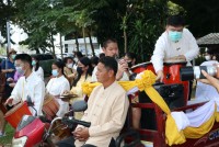 ผู้บริหาร นักศึกษา เจ้าหน้าที่คณะศึกษาศาสตร์ ครูและนักเรียน รร.สาธิตฯ มช. ร่วมพิธีทอดถวายผ้ากฐินมหาวิทยาลัยเชียงใหม่ ประจำปี 2565