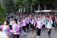 ผู้บริหาร คณาจารย์ นักศึกษา ศิษย์เก่า และบุคลากร คณะศึกษาศาสตร์ มช. รวมพลังส่งเสริมวัฒนธรรมประเพณีนำนักศึกษาใหม่ขึ้นไปนมัสการพระบรมธาตุดอยสุเทพ ประจำปี 2565