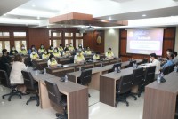 ผู้บริหารคณะศึกษาศาสตร์ มช. ให้การต้อนรับผู้บริหาร คณาจารย์ และเจ้าหน้าที่ภาควิชาอาชีวศึกษา คณะศึกษาศาสตร์ มหาวิทยาลัยเกษตรศาสตร์ เข้าศึกษาดูงาน