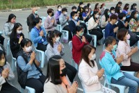 คณะศึกษาศาสตร์ มช. จัดพิธีทำบุญตักบาตรพระสงฆ์ จำนวน 9 รูป และพิธีถวายพระพรชัยมงคล สมเด็จพระเจ้าลูกเธอ เจ้าฟ้าพัชรกิติยาภานเรนทิราเทพยวดี กรมหลวงราชสาริณีสิริพัชร มหาวัชรราชธิดา