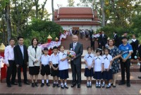 ผู้บริหารคณะศึกษาศาสตร์ มช. ร่วมแสดงความยินดีกับผู้ที่ได้รับพระราชทานปริญญากิตติมศักดิ์ ในงานพิธีพระราชทานปริญญาบัตร ครั้งที่ 57 ประจำปีการศึกษา 2564-2565