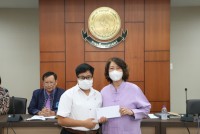 พิธีมอบทุนการศึกษาสนับสนุนค่าครองชีพ คณะศึกษาศาสตร์ ประจำปีการศึกษา 2565