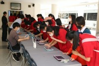 ผู้บริหารคณะศึกษาศาสตร์ มช. ให้การต้อนรับ ครูและนักเรียนโรงเรียนสตรีราชินูทิศ หวัดอุดรธานี เข้าเยี่ยมชมคณะ