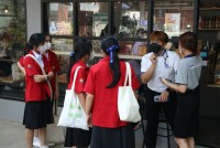 ผู้บริหารคณะศึกษาศาสตร์ มช. ให้การต้อนรับ ครูและนักเรียนโรงเรียนสตรีราชินูทิศ หวัดอุดรธานี เข้าเยี่ยมชมคณะ