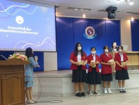 ผู้บริหารคณะศึกษาศาสตร์ มช. ให้การต้อนรับ ครูและนักเรียนโรงเรียนสตรีราชินูทิศ หวัดอุดรธานี เข้าเยี่ยมชมคณะ