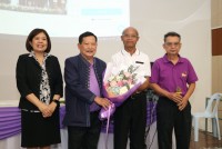 ผู้บริหารคณะศึกษาศาสตร์ มช. ให้การต้อนรับนักศึกษาเก่ารหัส 162 จำนวน 70 คน เข้าเยี่ยมคณะในโอกาสครบรอบ 50 ปี รหัส 162