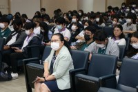 นักศึกษาชั้นปีที่ 3 ร่วมกิจกรรมการเสริมสร้างจิตอาสาและการเป็นพลเมืองโลกของครูตามวิถีประชาธิปไตย สำหรับนักศึกษาคณะศึกษาศาสตร์ รหัส 63