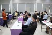 คณะศึกษาศาสตร์ มช. จัดการอบรมเรื่อง {ปรับองค์กรอย่างไรให้คล่องตัวทันกับสถานการณ์ปัจจุบัน} ให้แก่บุคลากรสายสนับสนุน 