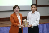 คณะศึกษาศาสตร์ มช. จัดการอบรมเรื่อง {ปรับองค์กรอย่างไรให้คล่องตัวทันกับสถานการณ์ปัจจุบัน} ให้แก่บุคลากรสายสนับสนุน 