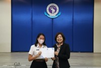 นักศึกษาชั้นปีที่ 3 รหัส 63 ร่วมสะท้อนแนวคิดวิชาชีพครู ในงานสัมมนานักศึกษาฝึกปฏิบัติงานวิชาชีพครู กระบวนวิชา 100391 ภาคเรียนที่ 2/2565