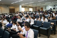 นักศึกษาชั้นปีที่ 3 รหัส 63 ร่วมสะท้อนแนวคิดวิชาชีพครู ในงานสัมมนานักศึกษาฝึกปฏิบัติงานวิชาชีพครู กระบวนวิชา 100391 ภาคเรียนที่ 2/2565