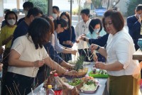 คณะศึกษาศาสตร์ มช. จัดงาน พิธีดำหัวคณบดี อดีตคณบดี คณาจารย์ และบุคลากรอาวุโส ประจำปี พ.ศ. 2566 { จุ้มอกเย็นใจ๋ ปี๋ใหม่เมือง ศึกษาฯ 55 ปี น้อมสูมาคารวะคุณ }